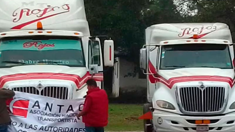 Transportistas amagan con “megaparo” en CDMX durante el México-Chequia; piden frenar extorsiones 