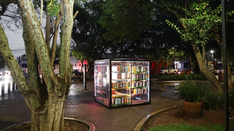 Alfonso Martínez inaugura cabinas de lectura 'Morelia se lee' 