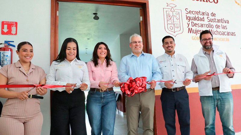 Inaugura Bedolla Centro LIBRE para las mujeres en Yurécuaro 