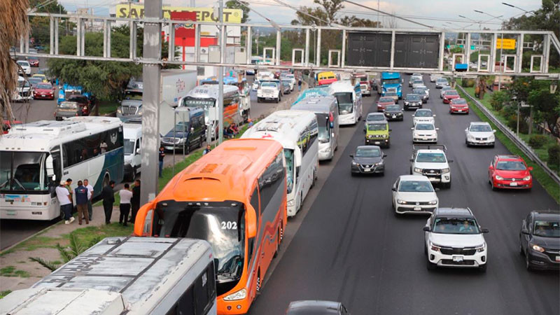Realizan AMOTAC protesta pacífica en la carretera 57 