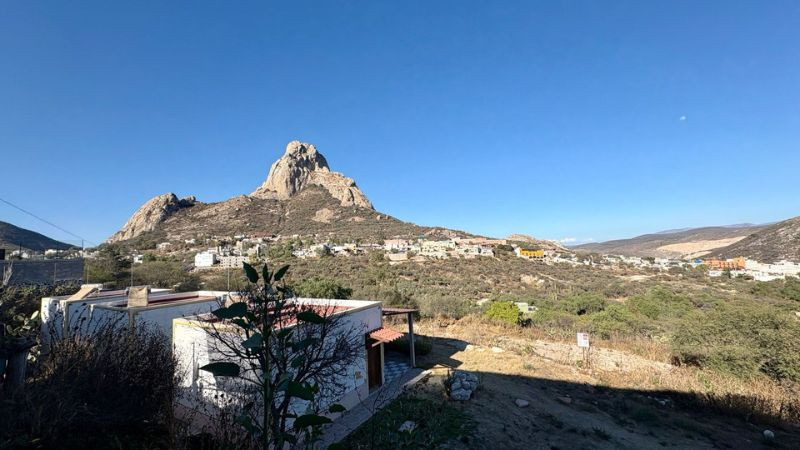 Suspenden dos proyectos turísticos por afectar zona protegida de la Peña de Bernal: Marco del Prete 