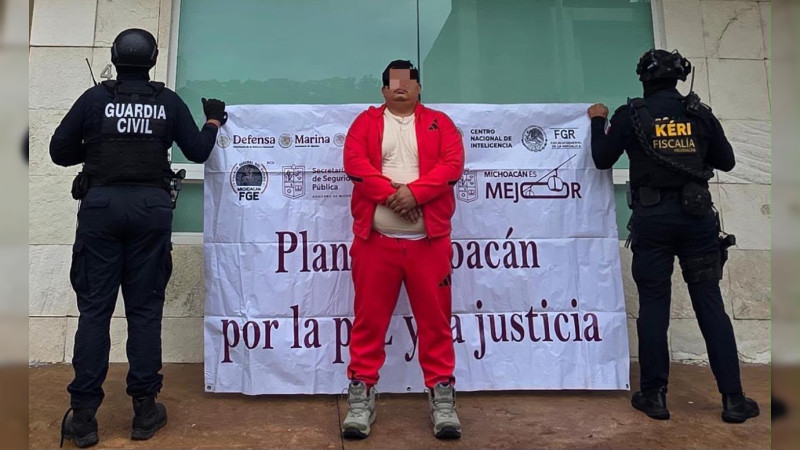Michoacán: Capturan en cateo en zona residencial de Morelia a presunto líder criminal “Sierra 1” 