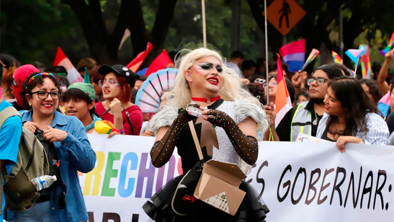 Iglesia no investiga orientación sexual de padrinos, pero si pide que sean ejemplo de vida 