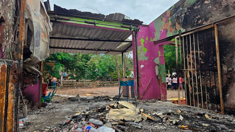 Suman 225 desplazados en Apatzingán por violencia y minas terrestres 