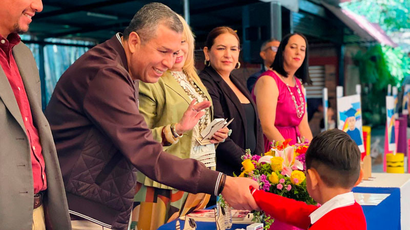 Por darles becas a los niños de Michoacán me quieren sancionar: JC Barragán 