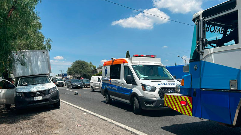 Accidente en la carretera libre a Celaya en Corregidora, Querétaro, cobra la vida de una persona y deja otra lesionada 