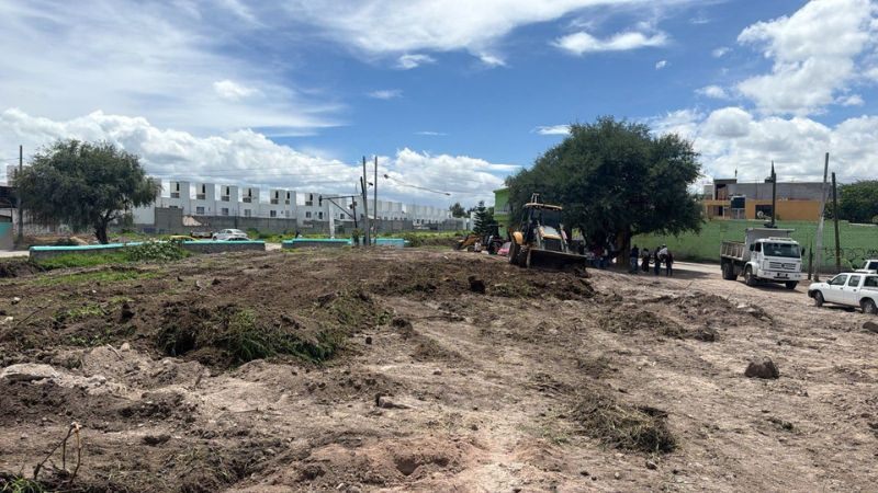 Realizan jornada de limpieza en brazo auxiliar del Río Norte en Querétaro 