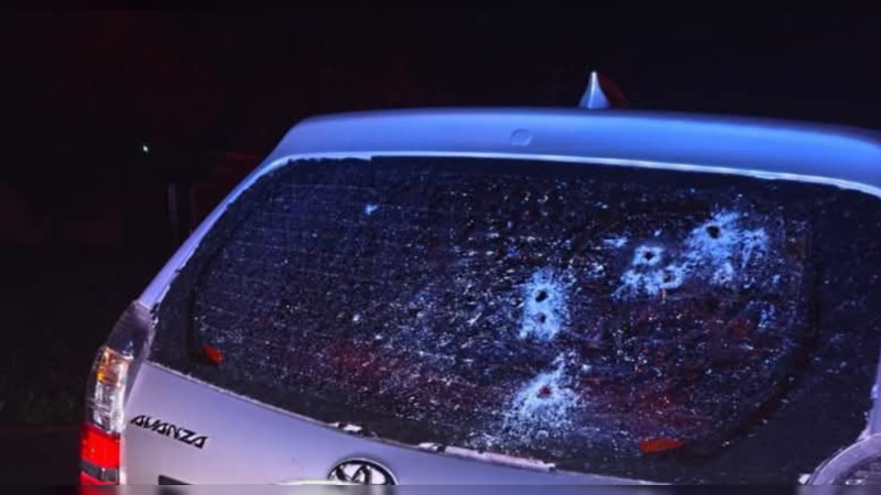 Disparan contra camioneta en la carretera Morelia – Pátzcuaro, Michoacán; hay varios heridos  