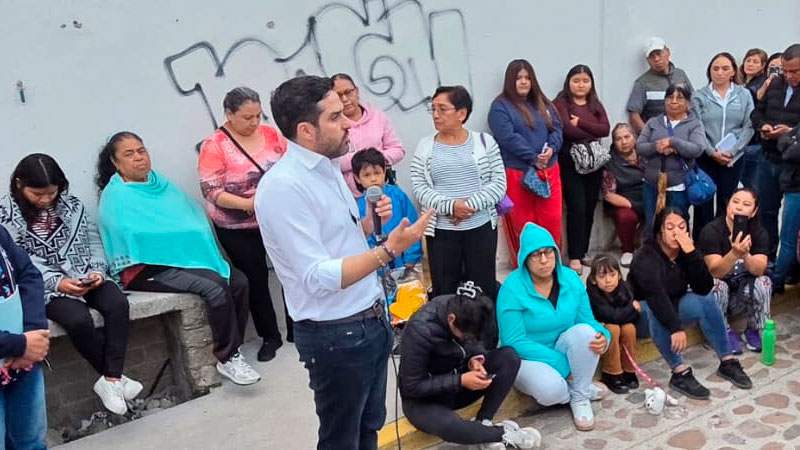 Da senador continuidad a trabajos con colonos de Bosques de Bellavista, en Querétaro capital 