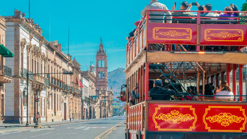 Historia, cultura y experiencias únicas esperan a visitantes en Morelia, este verano 