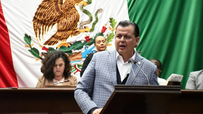 Desplazamiento forzado ya es un delito a propuesta de Memo Valencia 