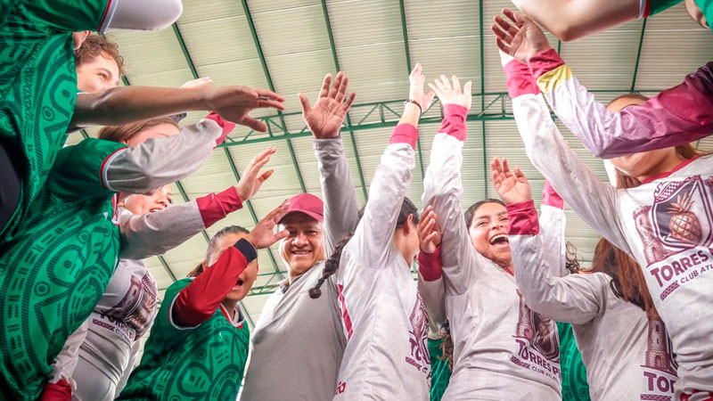 Torres Piña promueve el deporte entre las juventudes michoacanas 