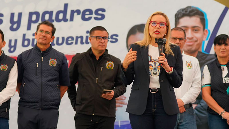 Con educación, gana México y gana Michoacán: Yarabí Ávila 