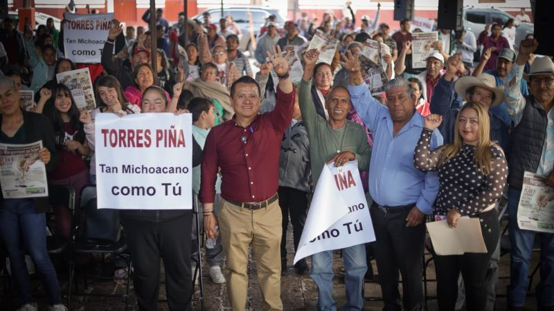 En Lagunillas, Torres Piña refrenda su compromiso de recorrer todo Michoacán cerca de la gente 