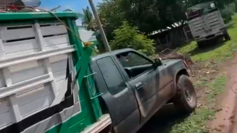 Pobladores desplazados vuelven solo por sus pertenencias a comunidades de Apatzingán 