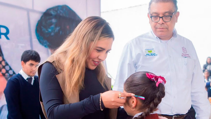 Dayana Pérez impulsa acciones que fortalecen la educación de la niñez de Salvador Escalante 