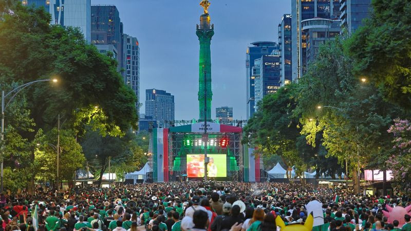 Autoridades piden evitar aglomeraciones y extremar precauciones por partido entre México e Inglaterra 