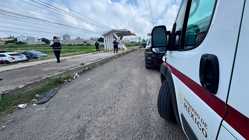 Encuentran a hombre sin vida en laterales de Paseo de la República en Querétaro 