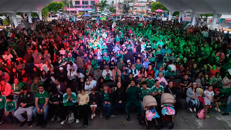 Sheinbaum se suma al Fan Fest en Nezahualcóyotl para respaldar a México 