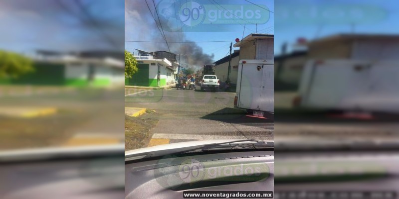 Se incendia vivienda en Uruapan, Michoacán - Foto 2 
