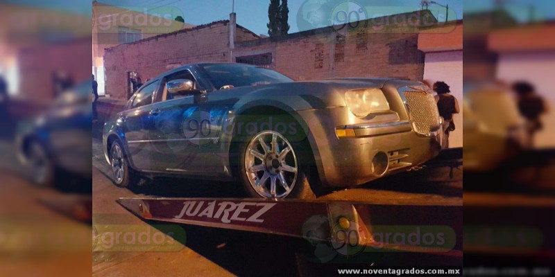 Tras persecución recuperan auto robado, en Morelia - Foto 0 