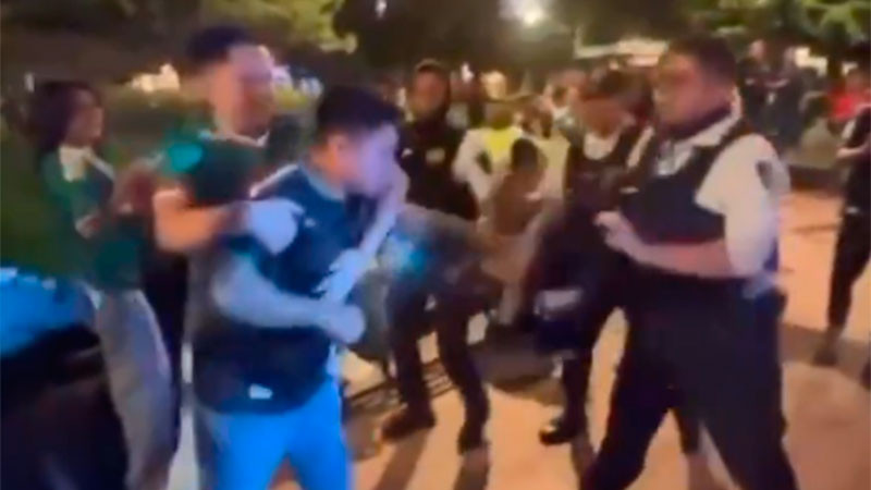 Suspenden a policía de Querétaro tras presunta agresión a ciudadano durante festejos deportivos  