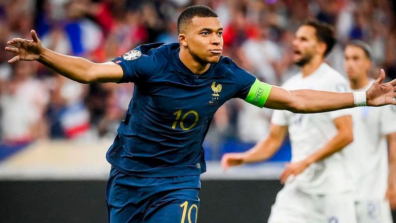 Mbappé responde a senadora paraguaya tras comentarios racistas por partido de la justa mundialista 