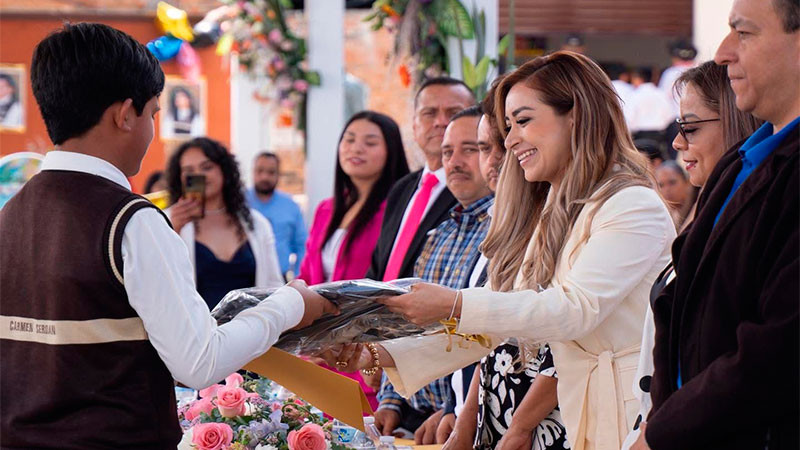 Educación de calidad, la mejor herramienta para construir un Michoacán con oportunidades: Grecia Aguilar Mercado 