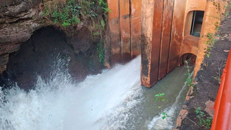 Inicia desfogue de la Presa de Cointzio; no hay riesgo para la población: Conagua 