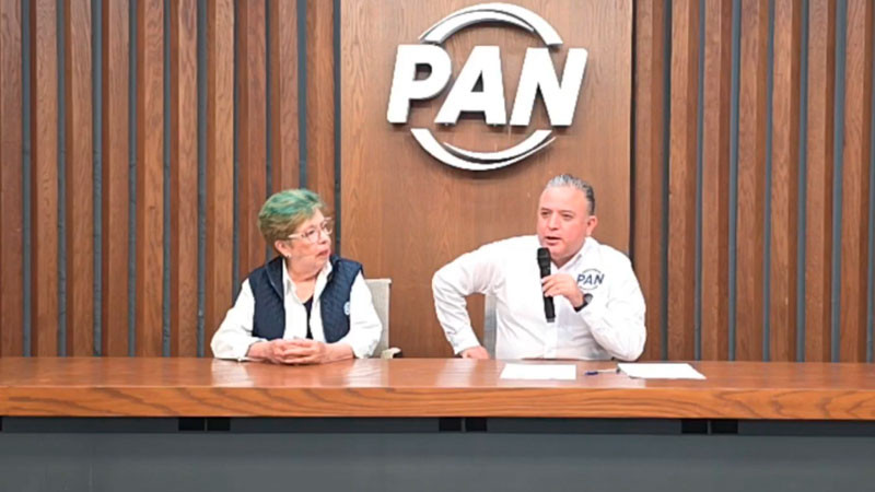 Advierte dirigencia del PAN a militantes que no aceptará presiones: "El que no esté de acuerdo, la puerta está abierta" 