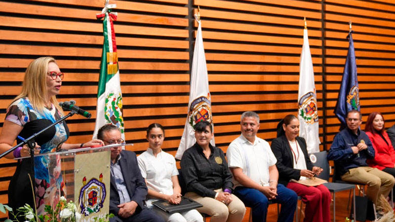 A dejar un legado positivo, convoca Yarabí Ávila a quienes realizarán el servicio social como enfermeras y enfermeros 