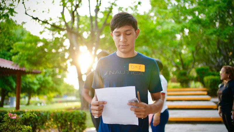 Aspirantes no seleccionados en Normales, con pase directo a 18 universidades en Michoacán 