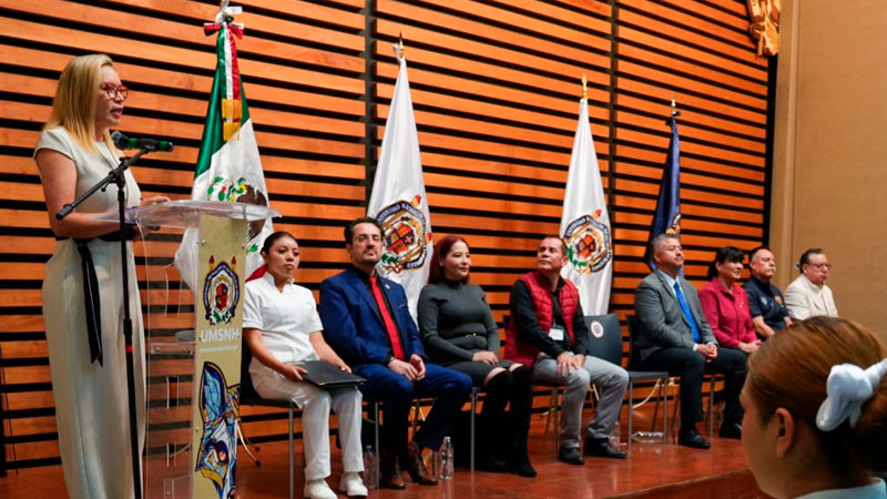 UMSNH arropará a egresadas y egresados que realicen su servicio social: rectora 