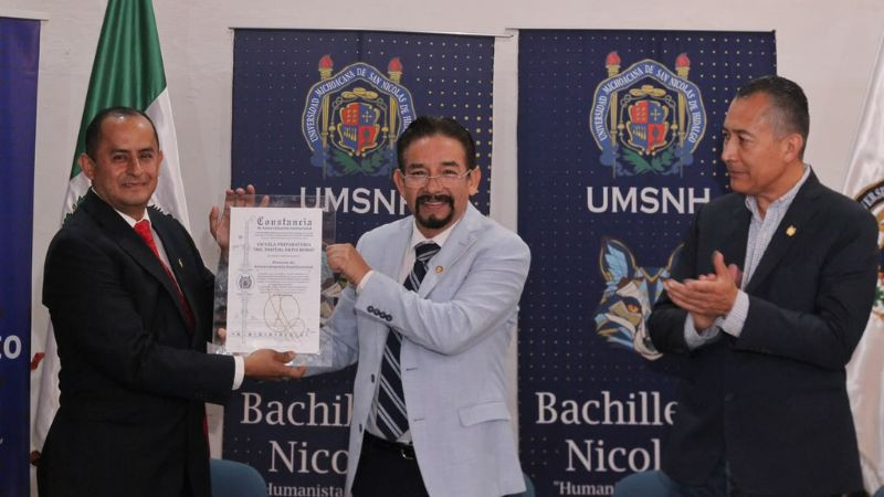Rectora Yarabí Ávila somete por primera vez en la historia a autoevaluación al bachillerato Nicolaita 