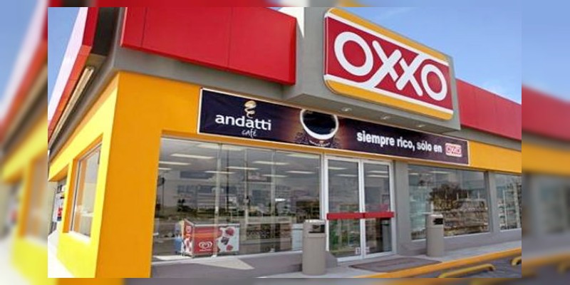 La medida del ayuntamiento de prohibir la venta de alcohol hasta la media noche abrirá las puertas a tiendas clandestinas: OXXOS 