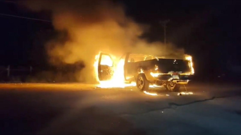 Balaceras y bloqueos se apoderan de Zinapécuaro, Michoacán  