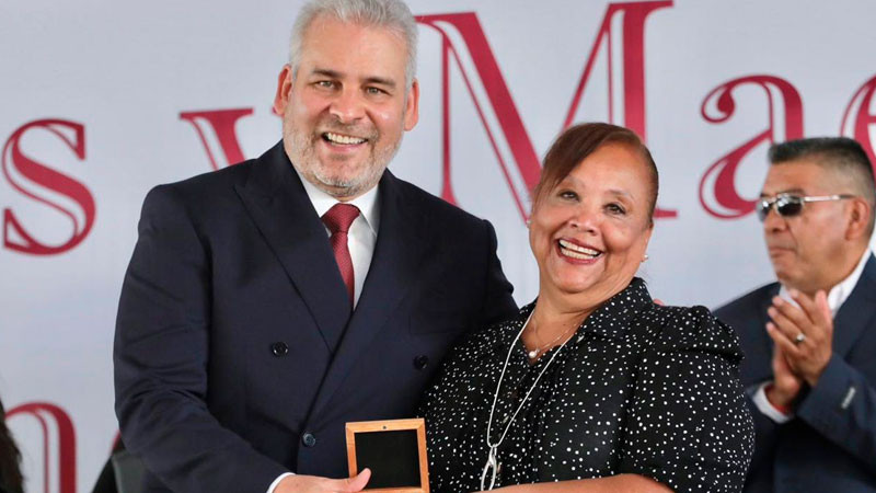 Con estabilidad financiera, Michoacán ha pagado 114 quincenas puntuales al magisterio: Bedolla 