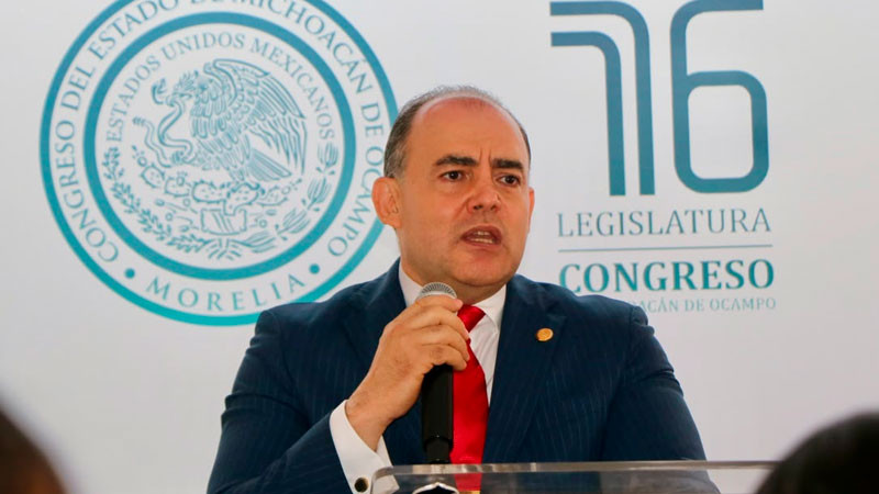 Partidos deben tener dignidad y confiar en sus propios cuadros: Baltazar Gaona 