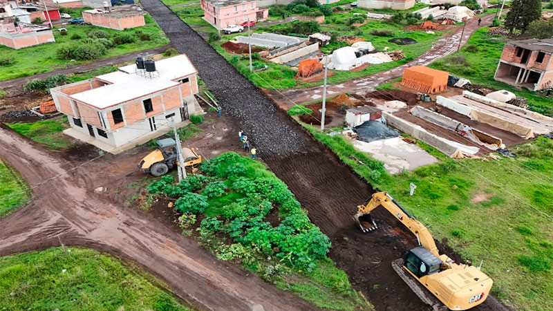 Avanza la transformación de la avenida Lázaro Cárdenas; Gobierno de Mónica Valdez mejora la movilidad en Zacapu 