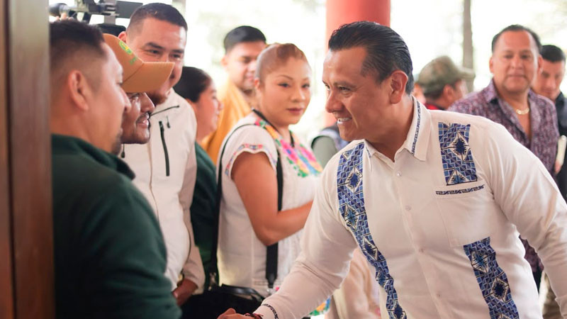 Michoacán avanza con autogobiernos, pero debemos consolidar esa conquista para que no haya un revés: Carlos Torres Piña  