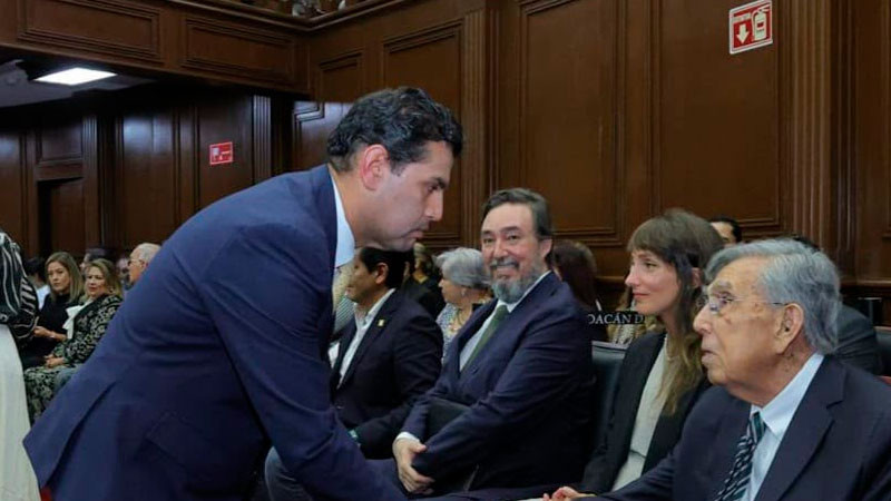 Inscripción en letras de oro de Amalia Solórzano es un acto de justicia histórica para las mujeres de Michoacán: Octavio Ocampo 