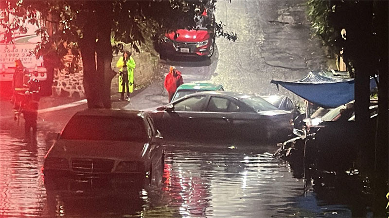 Lluvias colapsan vialidades en la CDMX; autoridades activan Alerta Naranja  