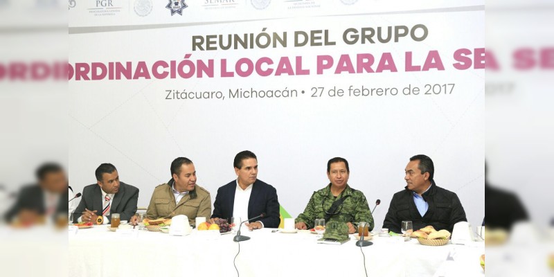 Revisa Gobernador estrategia de seguridad en el Oriente michoacano 