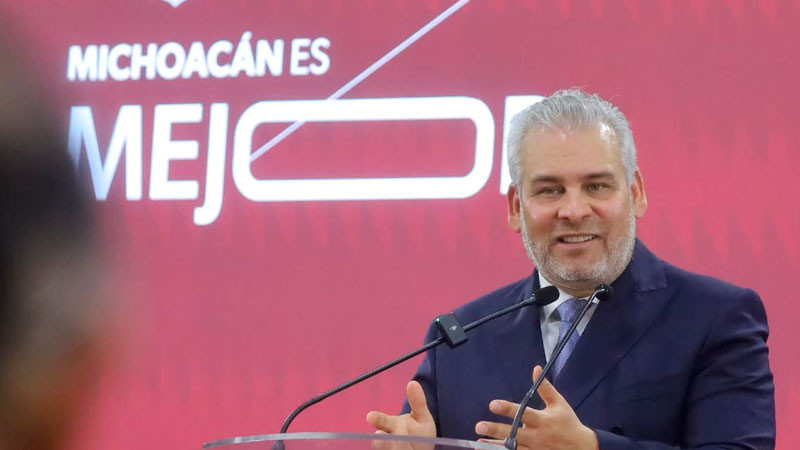 Crimen organizado presiona alcaldes a través de policías municipales, reconoce gobernador de Michoacán; a debate reformar 115 constitucional 