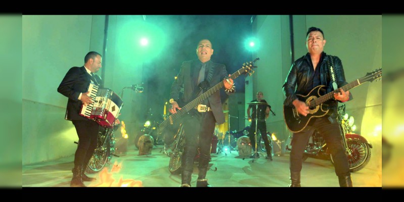 Primer gran bailazo del año con Los Inquietos del Norte en Morelia  