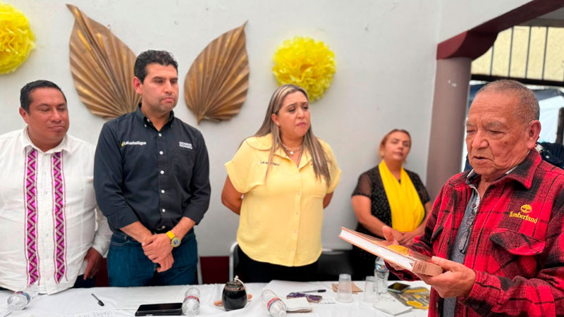 Sectores sociales de Paracho plantean necesidades; Octavio Ocampo anuncia iniciativa para fortalecer la actividad artesanal 