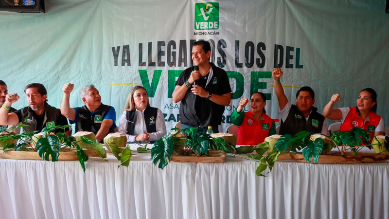 Presenta Ernesto Núñez en Lázaro Cárdenas el plan "Michoacán Competitivo" 