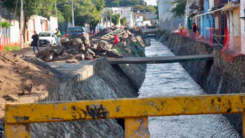 Trabajador fallecido en obra pluvial en Querétaro contaba con equipo de seguridad: Felifer Macías 