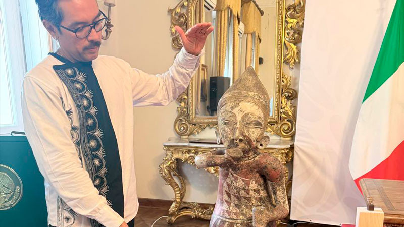 Italia restituye a México 27 piezas arqueológicas y fósiles precolombinos 