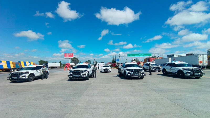 Despliegan operativo vacacional en la Carretera 57 de Querétaro; pasan hasta 5 mil vehículos diarios por la Caseta de Palmillas 